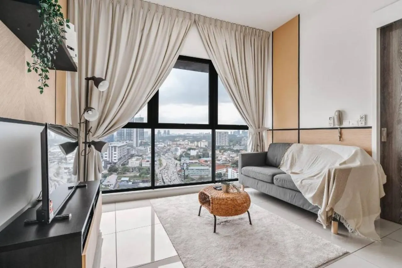 Cozy Studio Near Trx By Rumabnb Kuala Lumpur Apartment